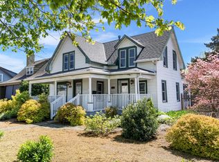 1822 N Rosa Parks Way, Portland, OR 97217