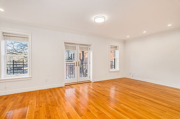 1st image of 440 13th St #A