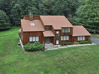 2nd image of 22 Apple Hill Dr