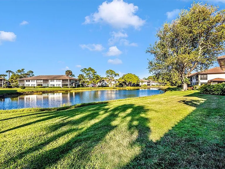 5219 Lake Village Dr #21 — Photo 45