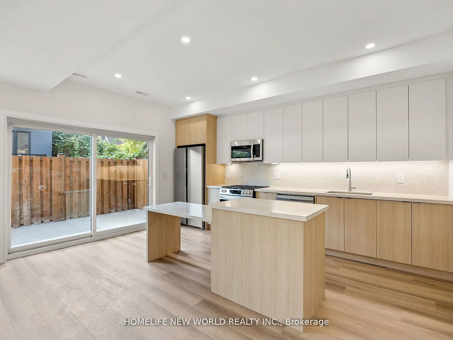 3 bed, $3,800 — Photo 1