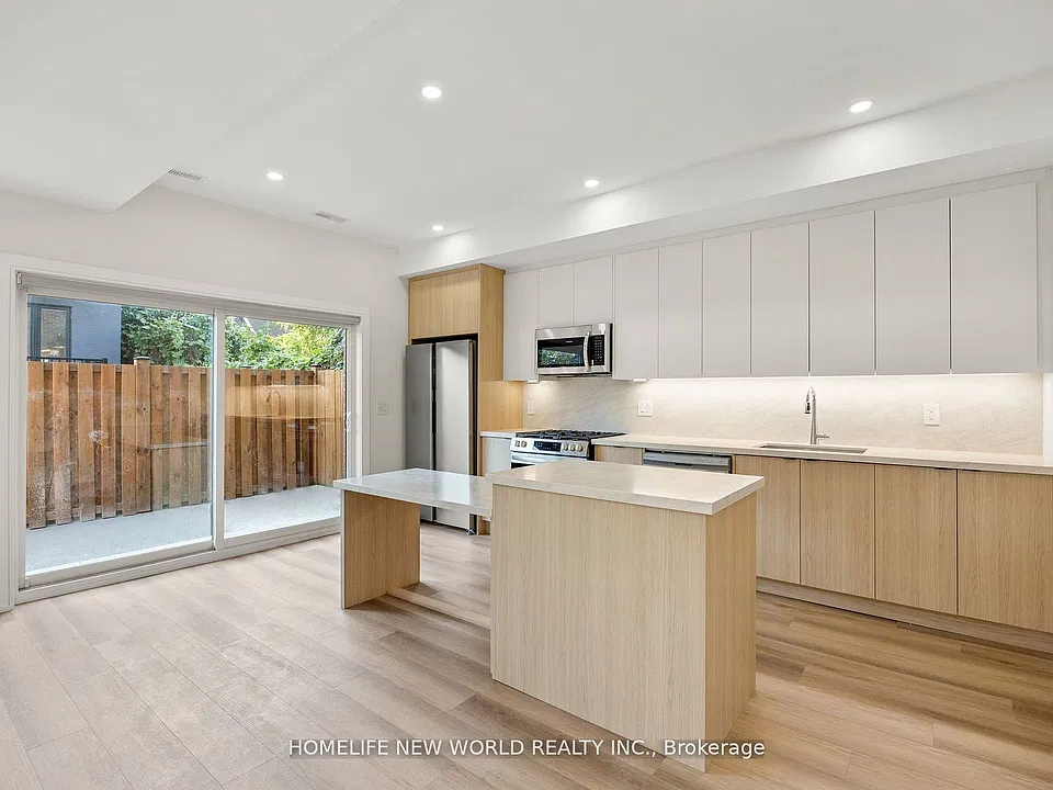 43 Batavia Ave #LANEWAY