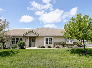 W197N17171 Stonewall Dr, Jackson, WI 53037