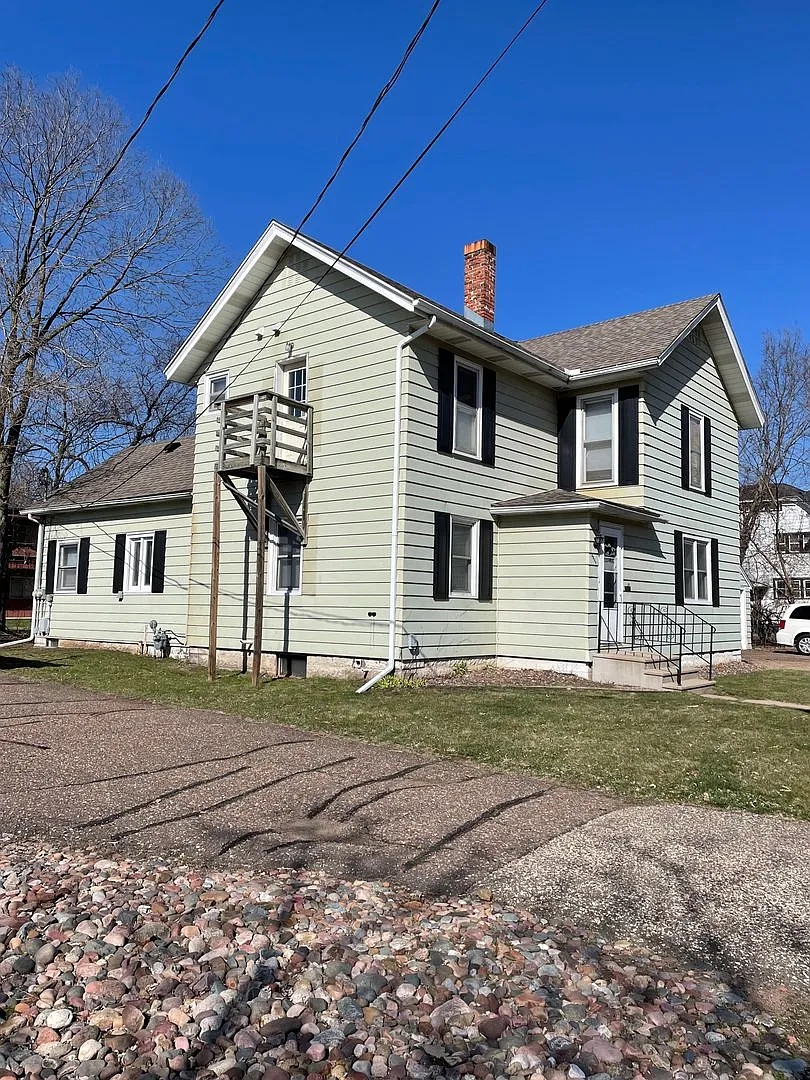 1214 S Dewey Street — Photo 1