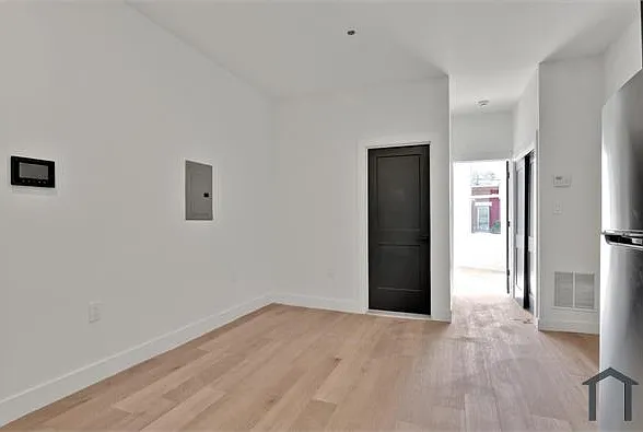3138 N Broad St #4 — Photo 6