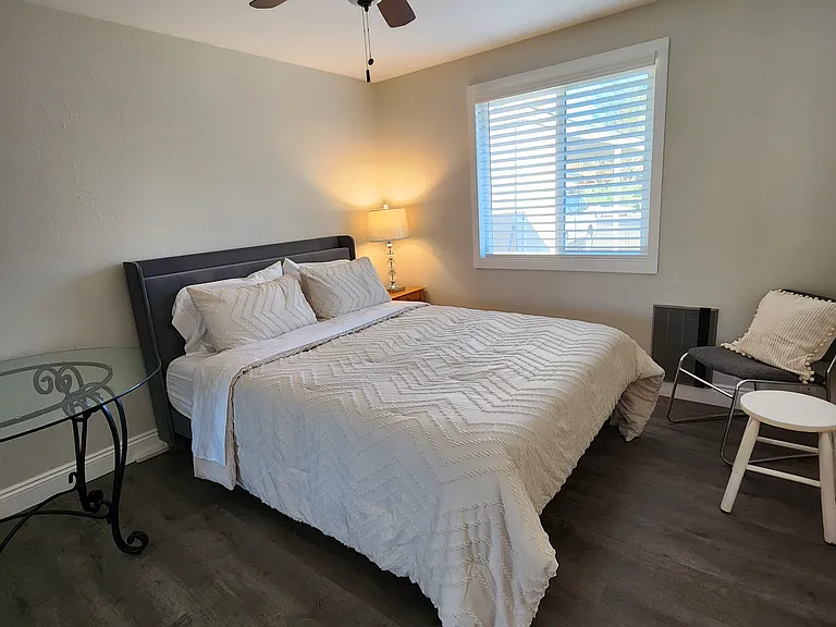 725 Rocky Road Dr — Photo 40