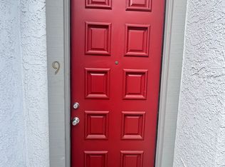 10911 Bluffside Dr APT 9, Studio City, CA 91604