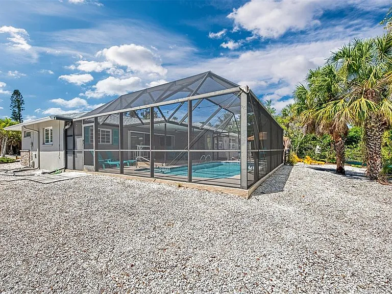 307 Avenida De Paradisio — Photo 52