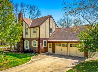 1027 Cedar Ave, Albert Lea, MN 56007