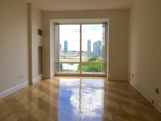 Rented by T&T Real Estate | media 24