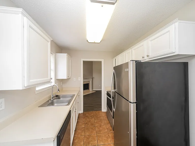 7571 Spring Morning Ct — Photo 8