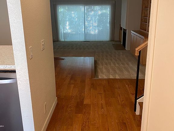 5th image of 227 Sierra Vista Ave