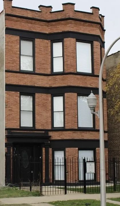 1st image of 3660 W Grenshaw St #1