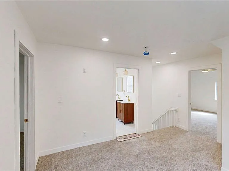 912 Ohio Ave — Photo 26