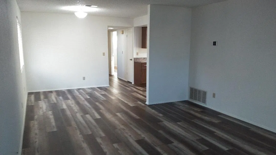 2 bed, 1138 sqft, $2,250 — Photo 2