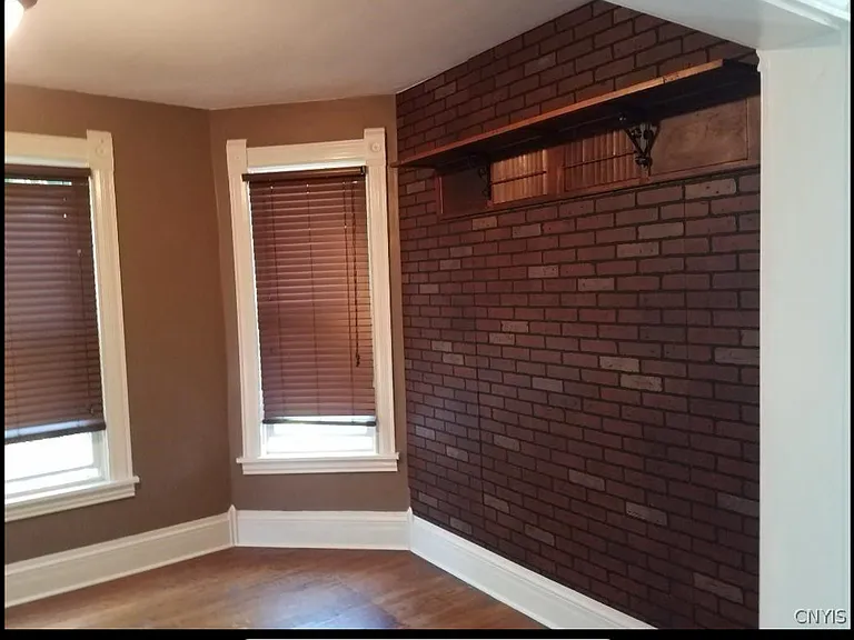 915 Danforth St #2 — Photo 4