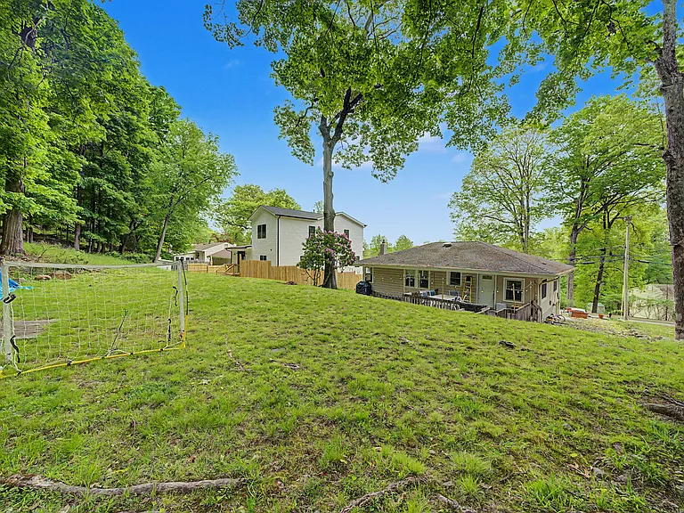 14 Valley View Dr — Photo 19