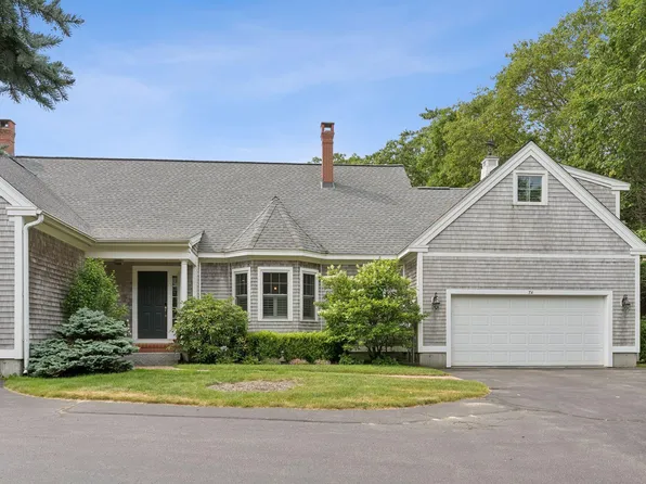 7 Foxberry Lane #A, Kennebunkport, ME 04046