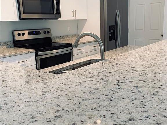 3rd image of 11500 Villa Grand APT 321