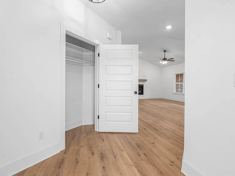 6808 Fir St — Photo 36