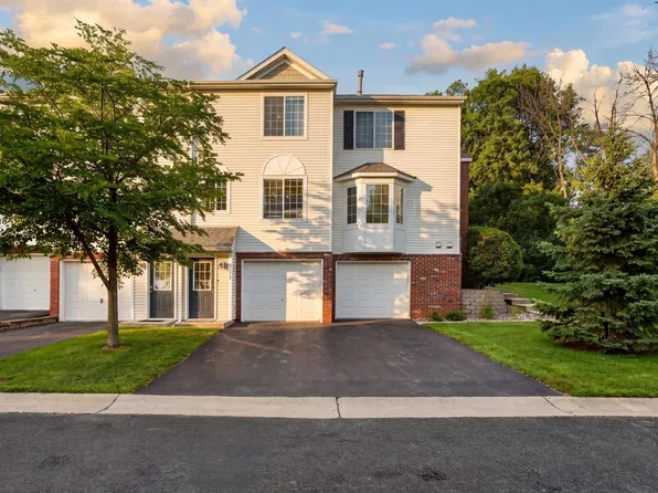 7773 Village St, Chanhassen, MN 55317