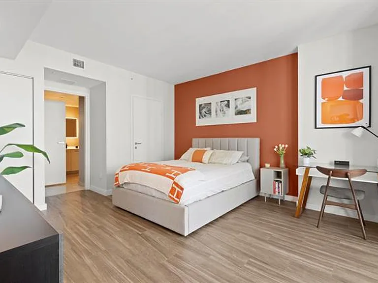 1300 Brickell Bay Dr #2105 — Photo 17