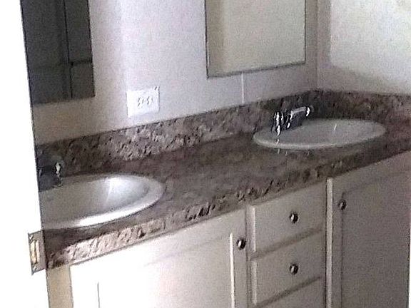 3rd image of 1500 W Highland St #209