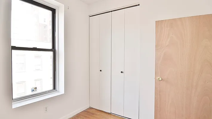 Rented by Park Property Advisors | media 12