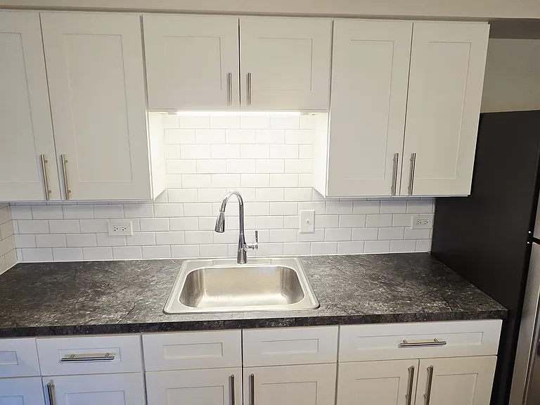 11011 - 13 South Lloyd Drive - #9 — Photo 5