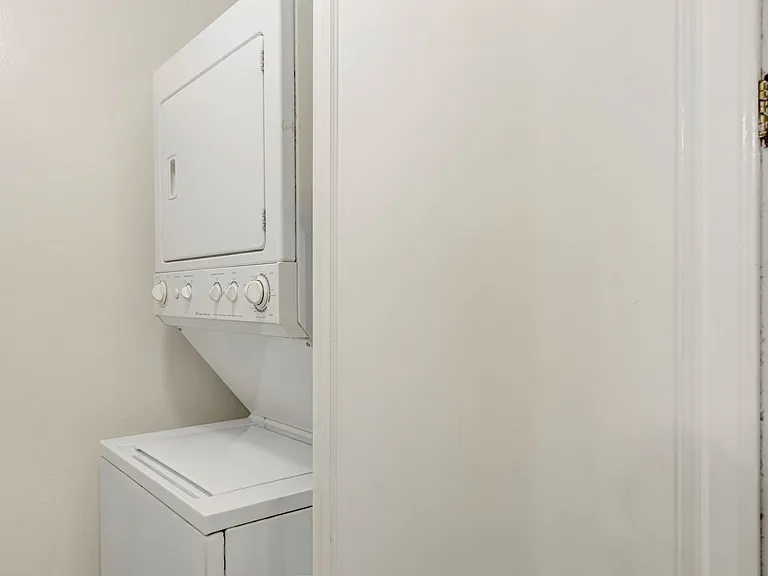 8707 Falmouth Ave #109 — Photo 13