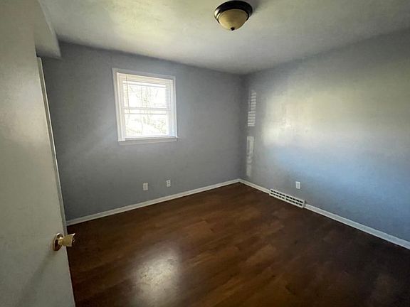 4th image of 608 5th Ave #608