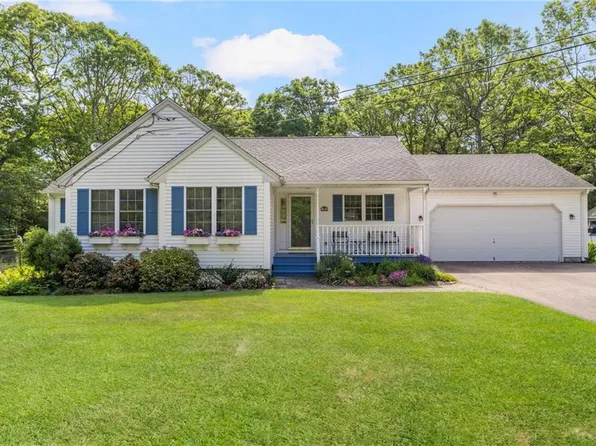 25 Clarkin Pond Rd, Charlestown, RI 02813