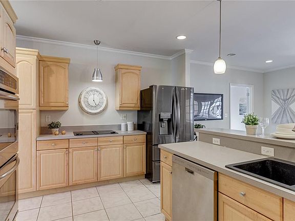 5th image of 2908 W Pearl Ave