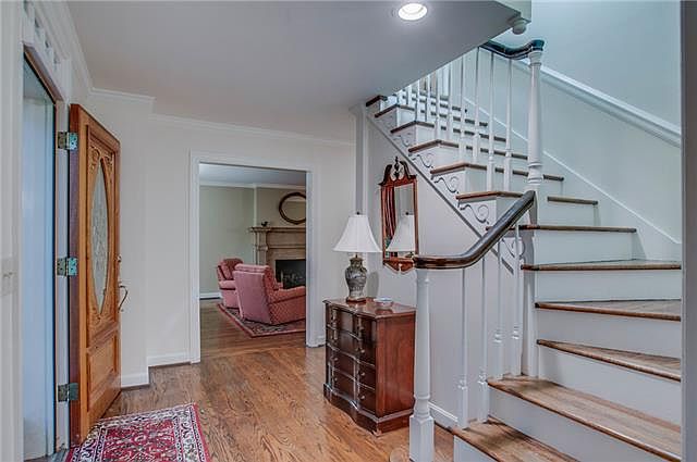 2nd image of 1714 Green Hills Dr