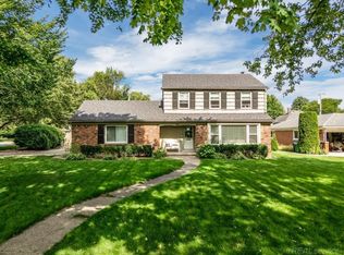 986 Balfour St, Grosse Pointe Park, MI 48230