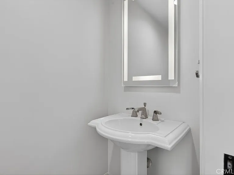 720 Emerald Bay — Photo 31
