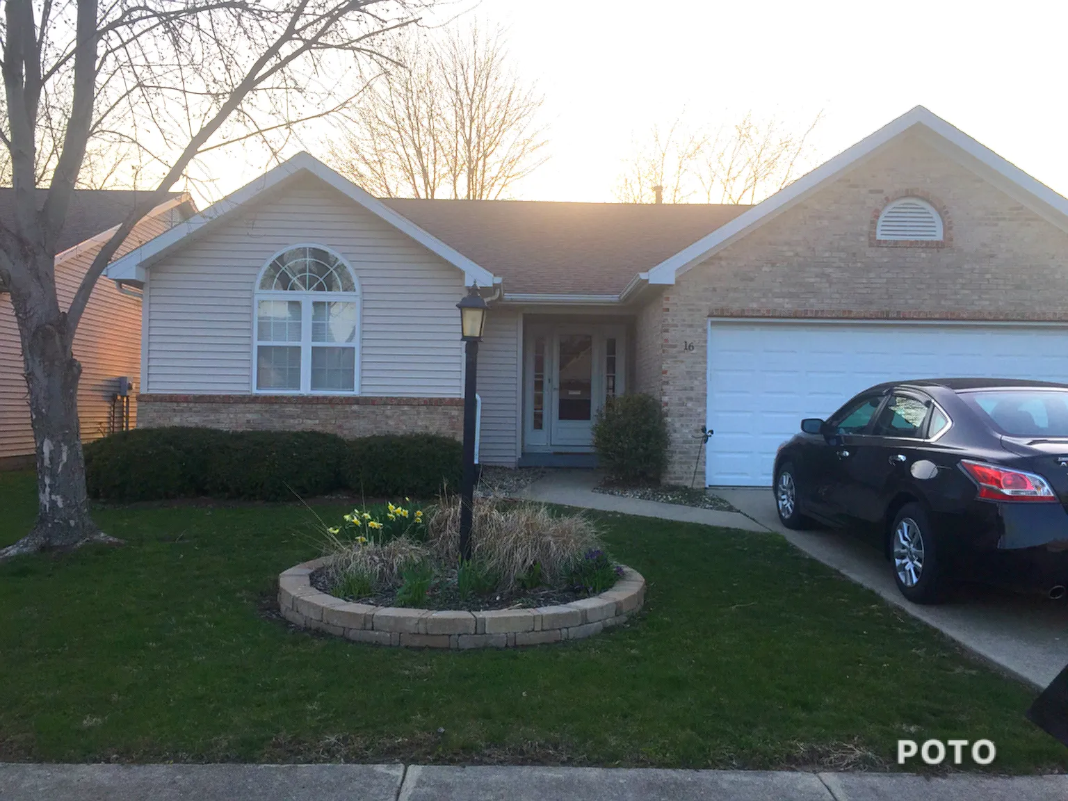 16 Woodfield Ln photo 1