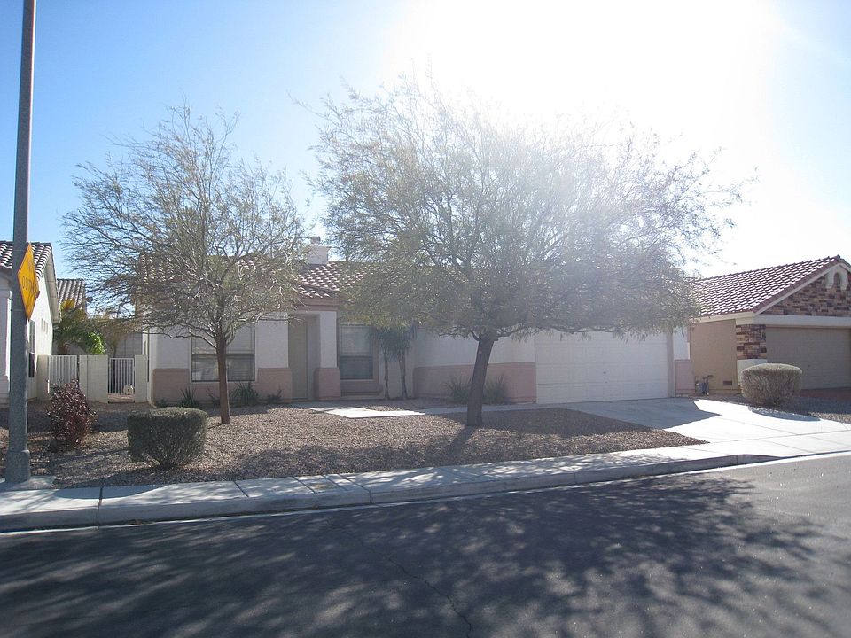 beautiful curb appeal