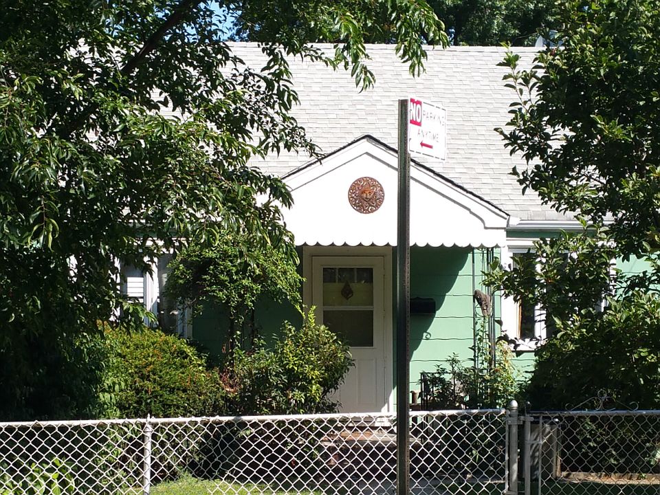 1st image of 43 Linden St