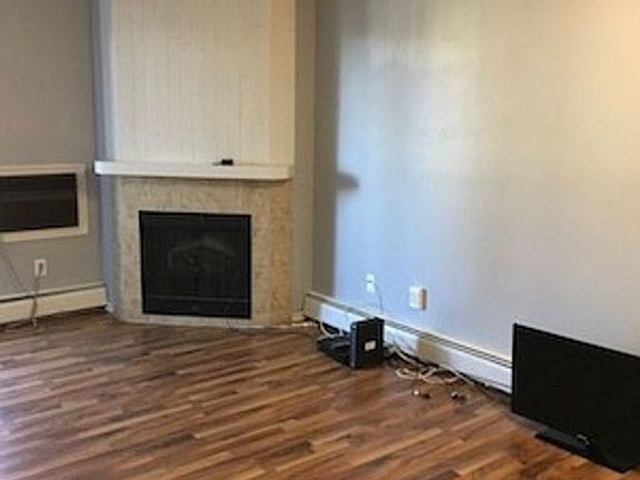 3rd image of 1121 McKercher Dr #103C
