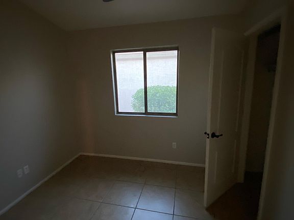 3rd image of 445 E Penny Ln