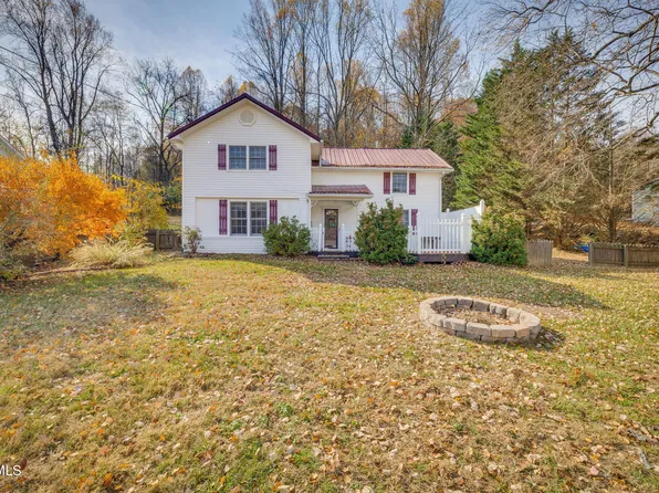 210 Emory Harr Private Dr, Blountville, TN 37617