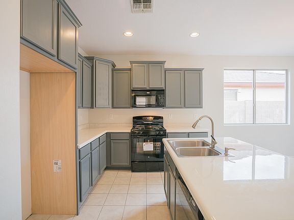 5th image of 8731 W Pioneer St