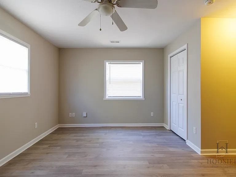 5838 Greenfield Ave — Photo 11