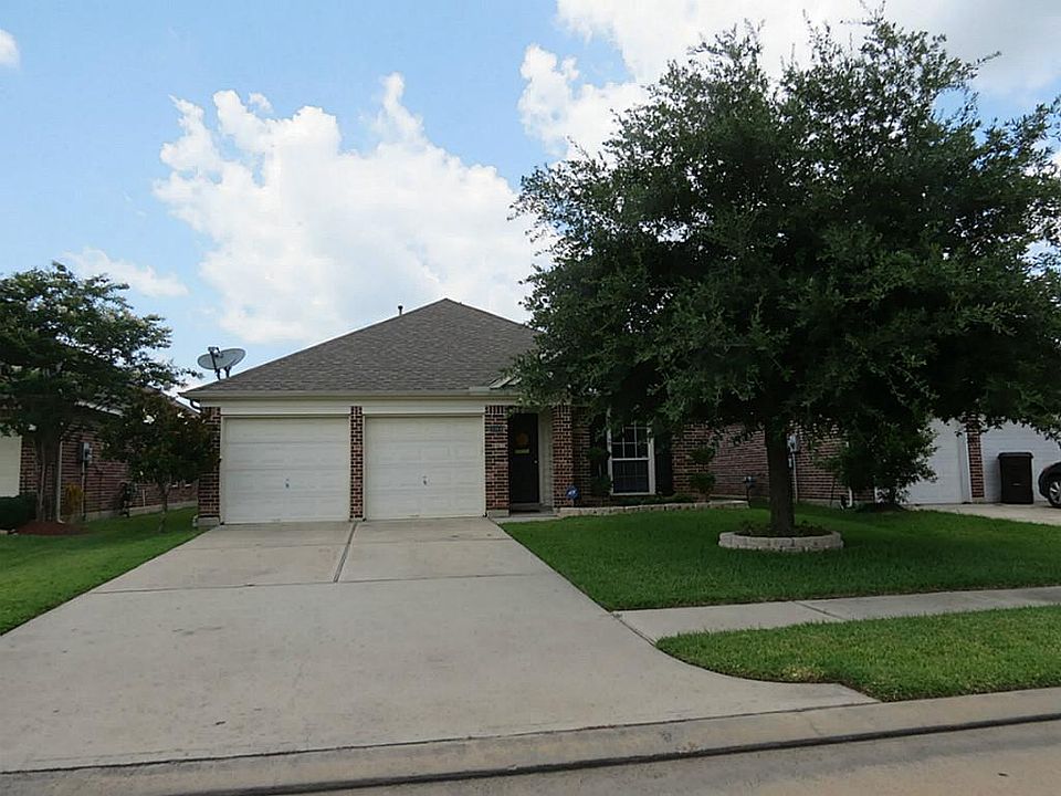 1st image of 20906 Barbons Heath Ct