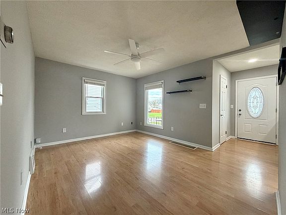 2nd image of 4515 Pershing Ave