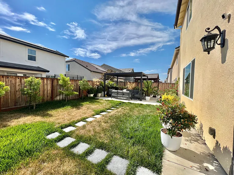 5325 Knights Valley Ln — Photo 9