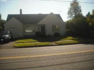 8744 NE Fremont St, Portland, OR 97220