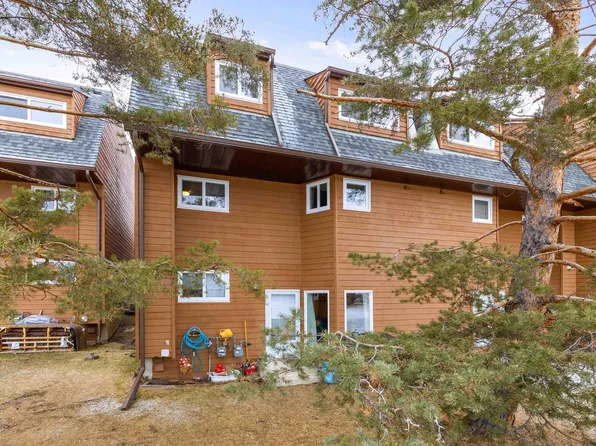 5975 40th Ave NW, Edmonton, AB T6L 3P6