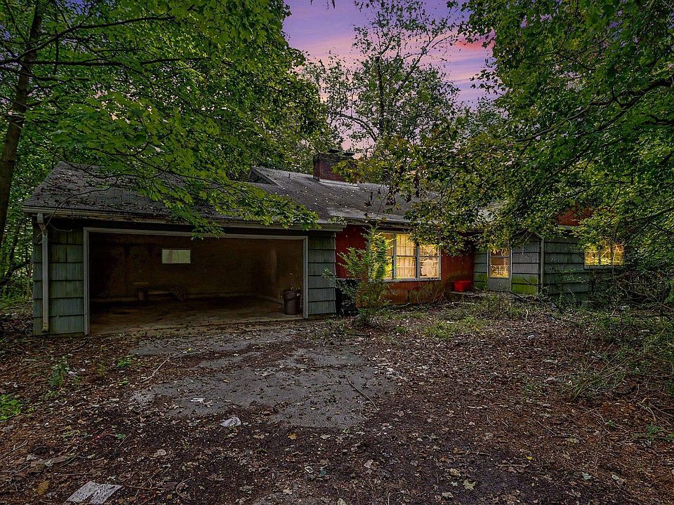 1st image of 51200 Lilac Rd